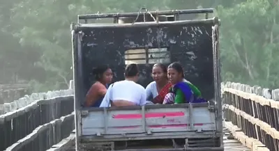 assam  woman gives birth in pickup van amid poor road connectivity in lakhimpur