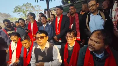 opposition leaders demand probe into karbi anglong violence
