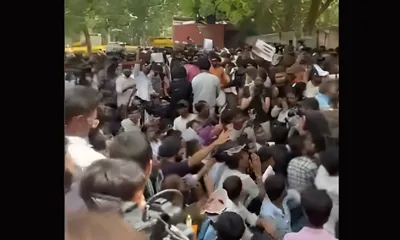 cjp founder  protesters gather at delhi’s jantar mantar after police permission