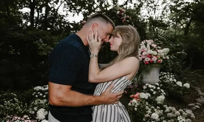 taylor swift  amp  travis kelce are officially engaged