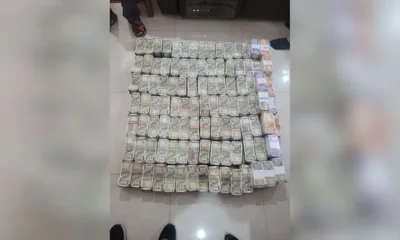 assam  cbi arrests national highways official on bribery charges