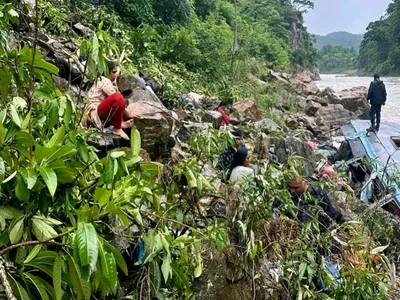 over 10 dead as bus carrying indians plunges into river in nepal