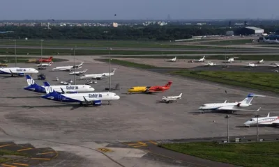 delhi atc failure disrupts air traffic nationwide  over 500 flights delayed at igi