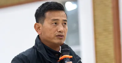sikkim  sdf leader bhaichung bhutia quits electoral politics