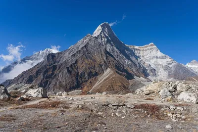 as snowstorms batter the west  the himalayas hardly see winter