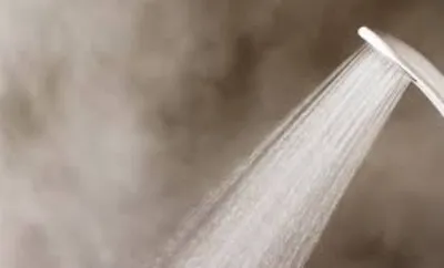 hot v s cold  which is the best bath temperature for summer skin care 